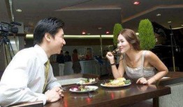 吃瓜相亲合集免费观看,免费观看，笑料横生，甜蜜邂逅尽在其中