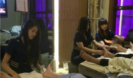 网友爆料足浴包视频播放,网友爆料引发热议