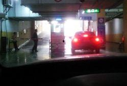 地下停车场狗仔爆料视频,揭秘明星真实生活瞬间