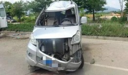 贵港交通事故最新爆料,多车连环相撞，现场情况紧急！